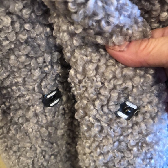 Chicwish Curly Faux Fur Coat/NWT - Picture 5 of 10